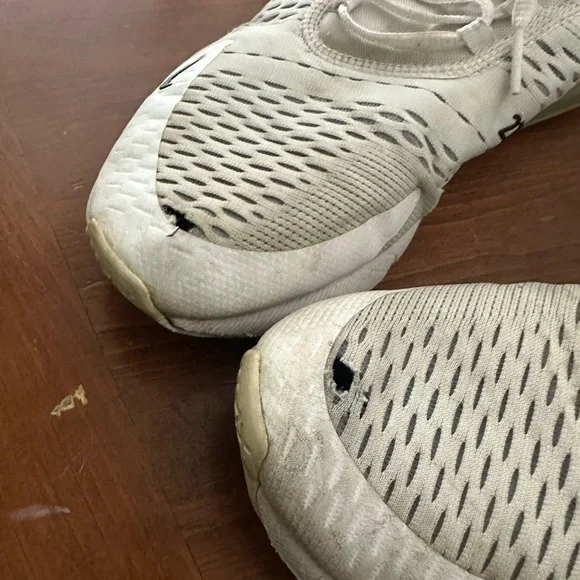 Nike shoes - Picture 7 of 10